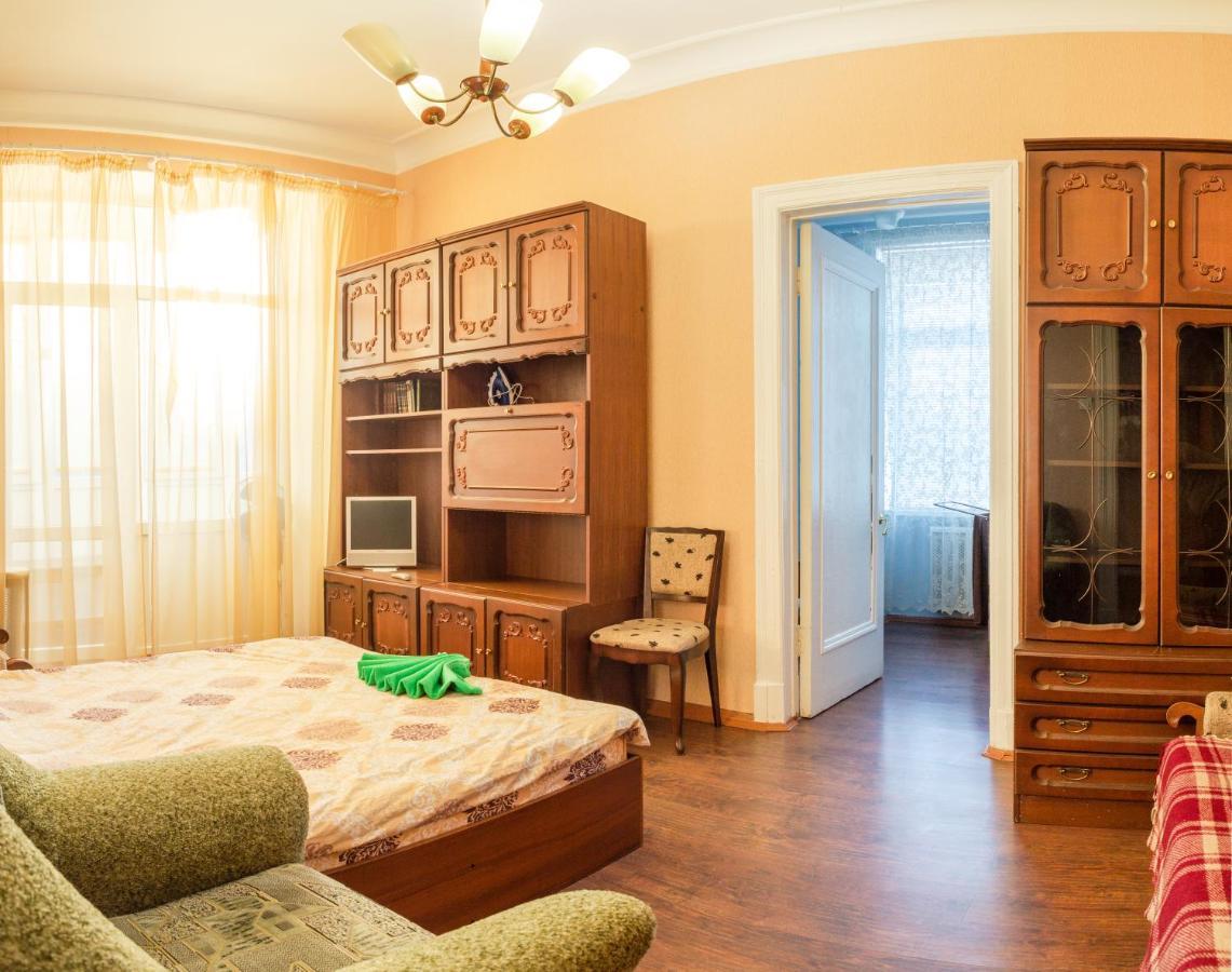 Квартира По Улице Большая Васильковская 92 Kiev Ngoại thất bức ảnh